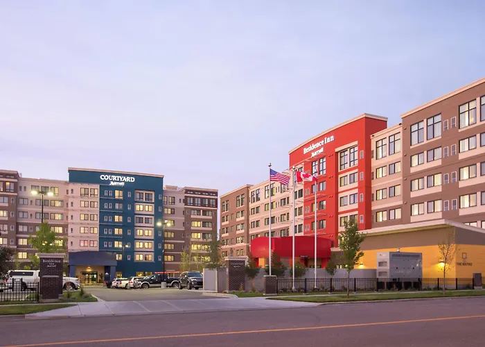 Courtyard By Marriott Calgary South